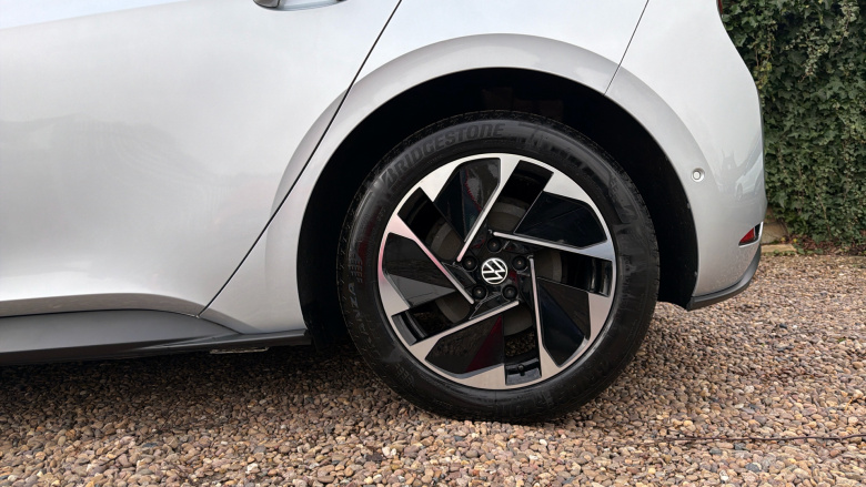 Volkswagen ID.3 150kW Life Pro Performance 58kWh 5dr Auto Electric Hatchback